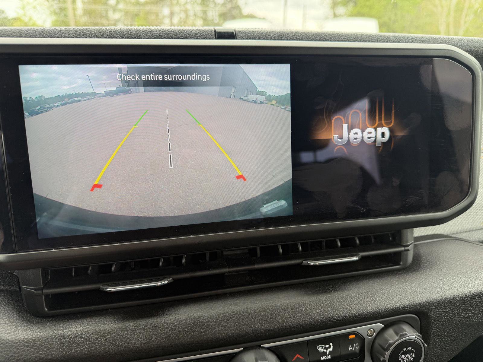 Used 2024 Jeep Wrangler Sport image 12