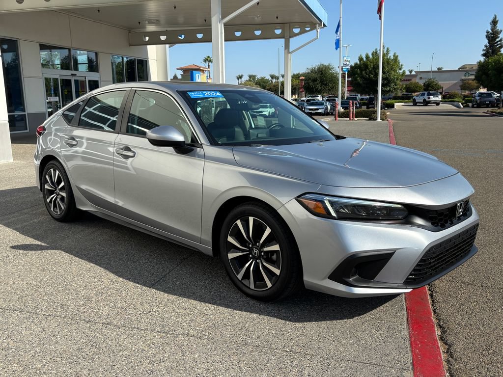 Used 2024 Honda Civic EX-L image 3