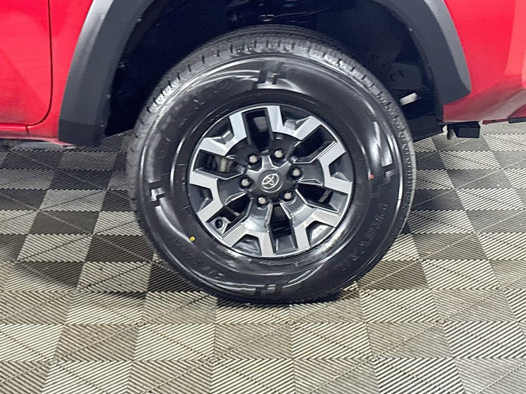Used 2022 Toyota Tacoma TRD Off-Road image 22