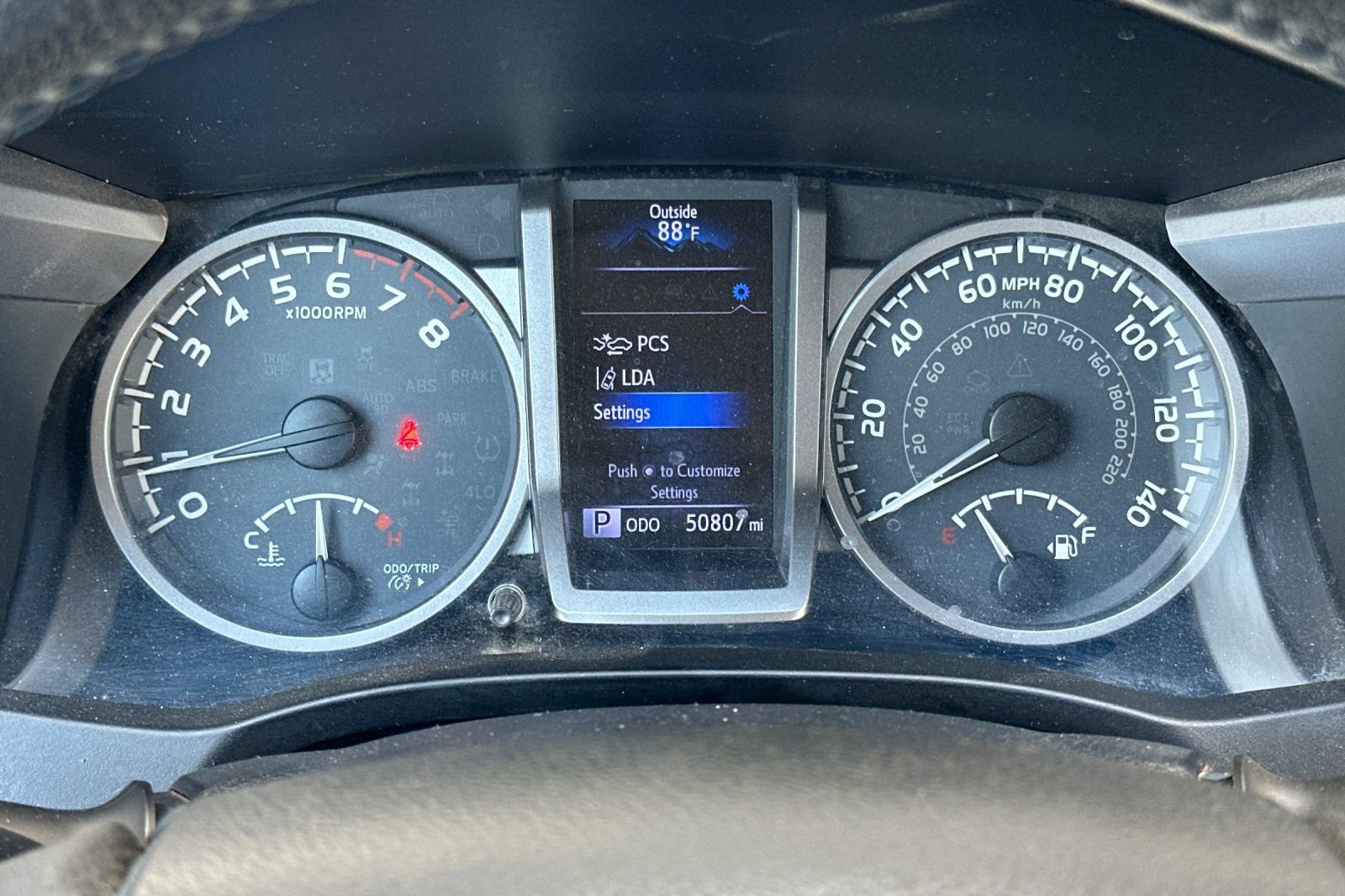 Used 2018 Toyota Tacoma SR5 AWD/4WD image 22