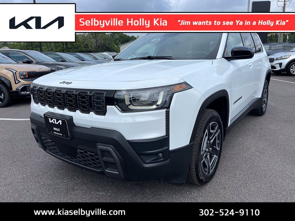 Used 2026 Jeep Cherokee Laredo AWD/4WD image 1