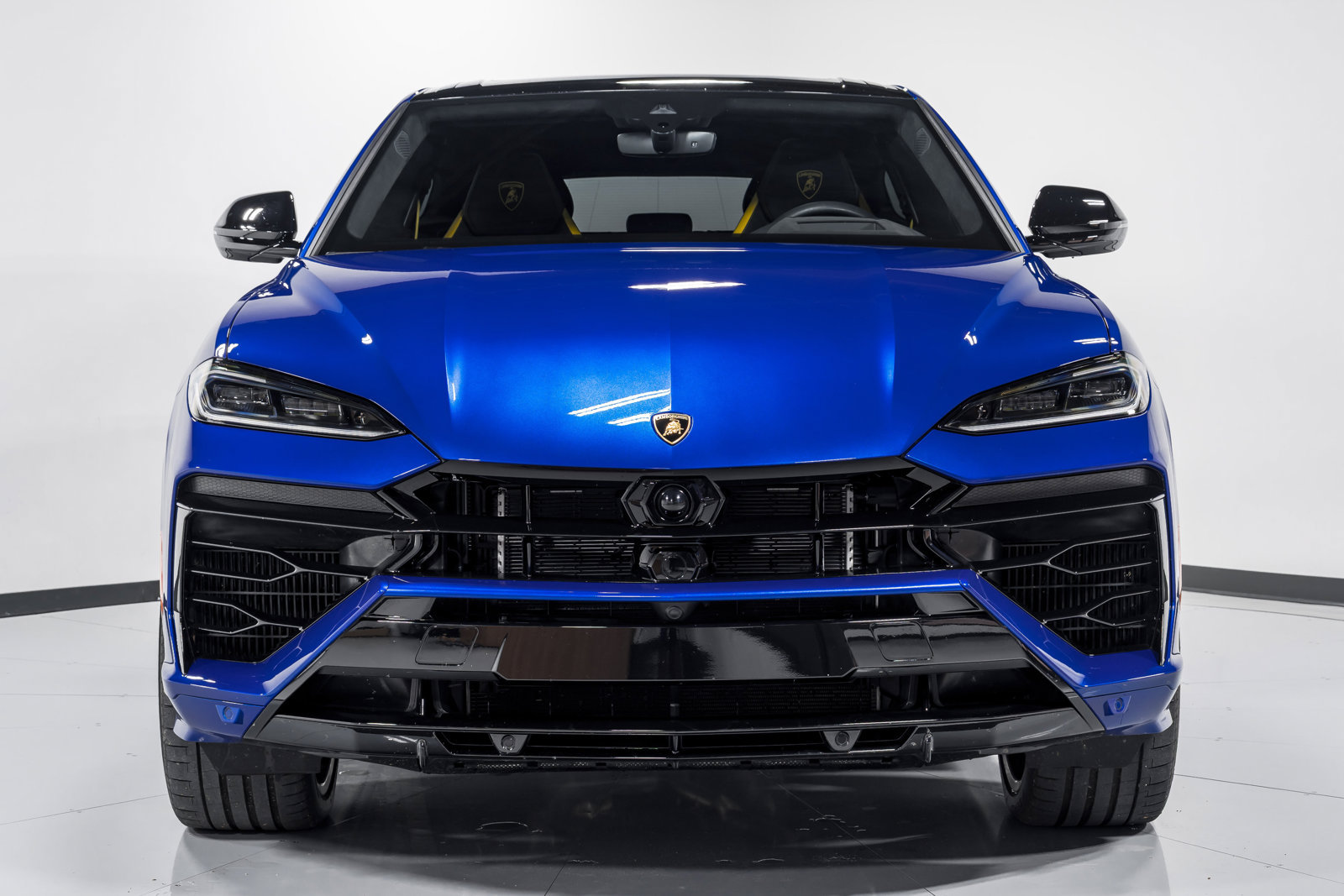 Used 2025 Lamborghini Urus SE AWD/4WD image 8