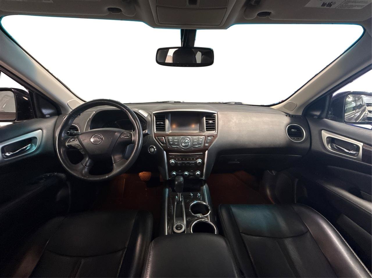 Used 2015 Nissan Pathfinder Platinum w/ Cargo Package FWD image 35