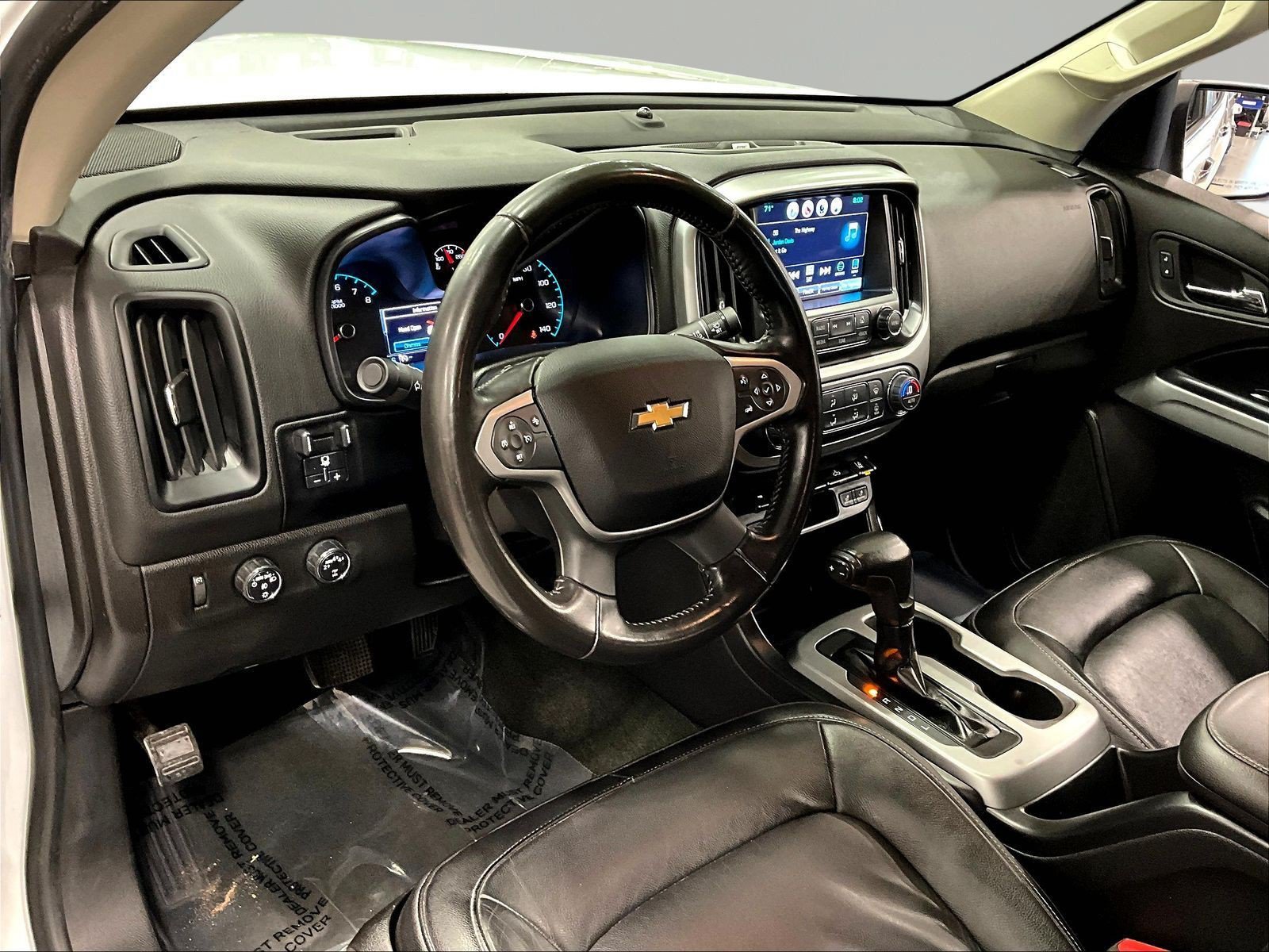 Used 2017 Chevrolet Colorado LT w/ Luxury Package, Chrome AWD/4WD image 18