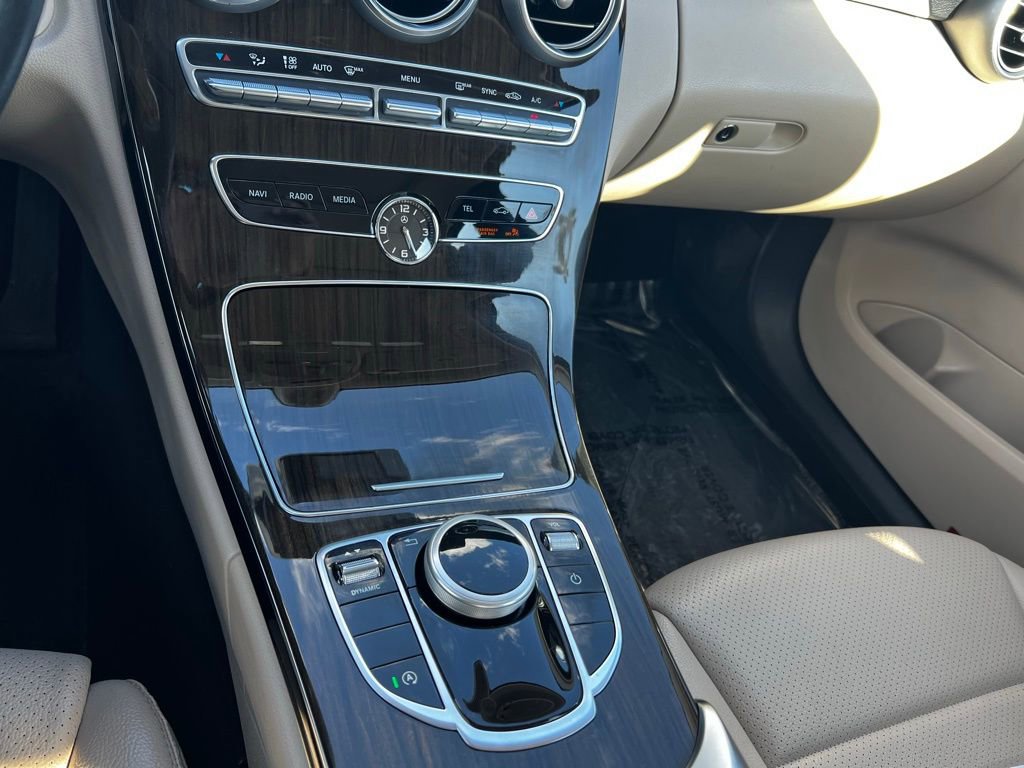 Used 2019 Mercedes-Benz C 300 Sedan image 26