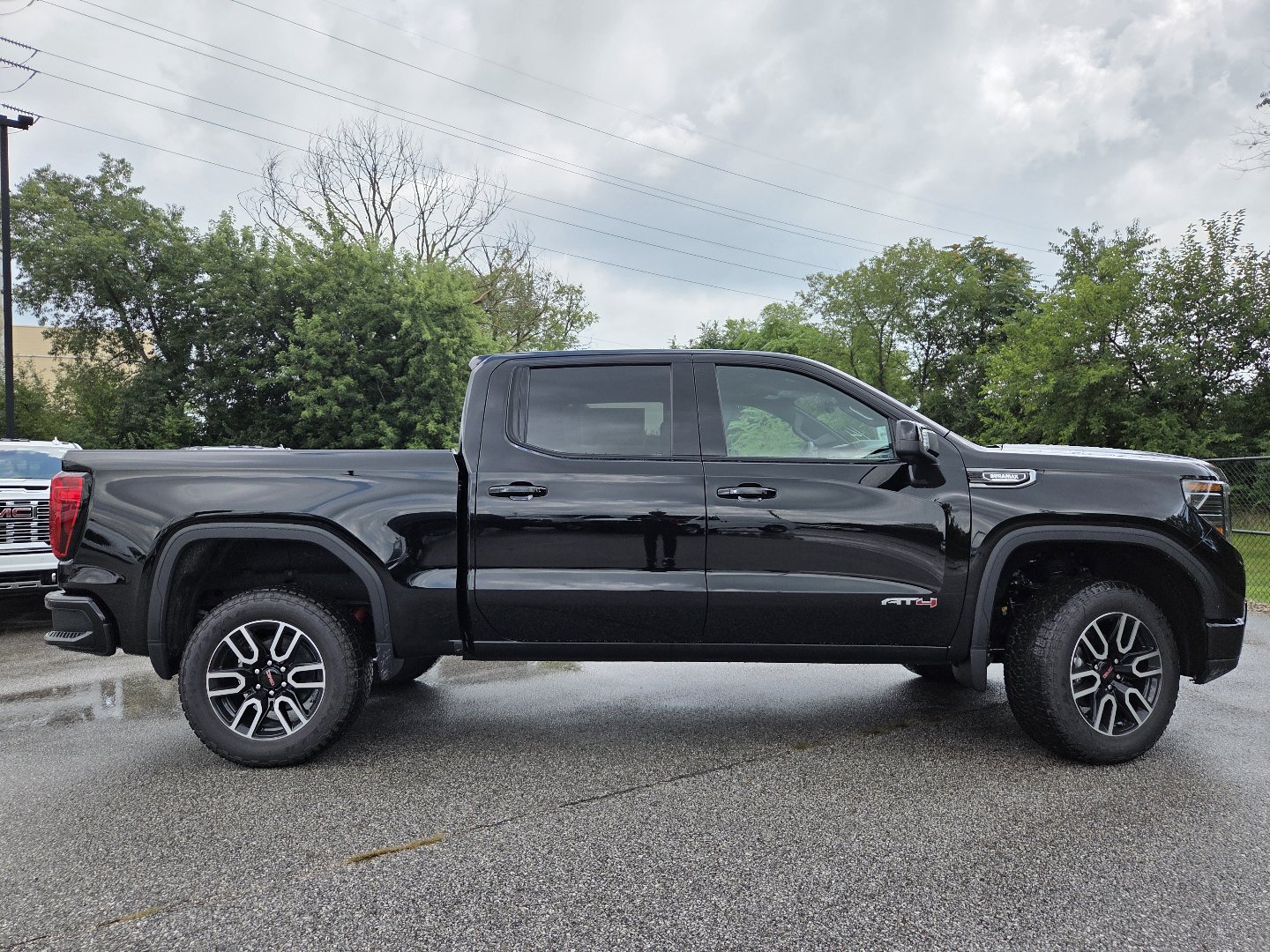 New 2026 GMC Sierra 1500 AT4 w/ AT4 Premium Package AWD/4WD image 21