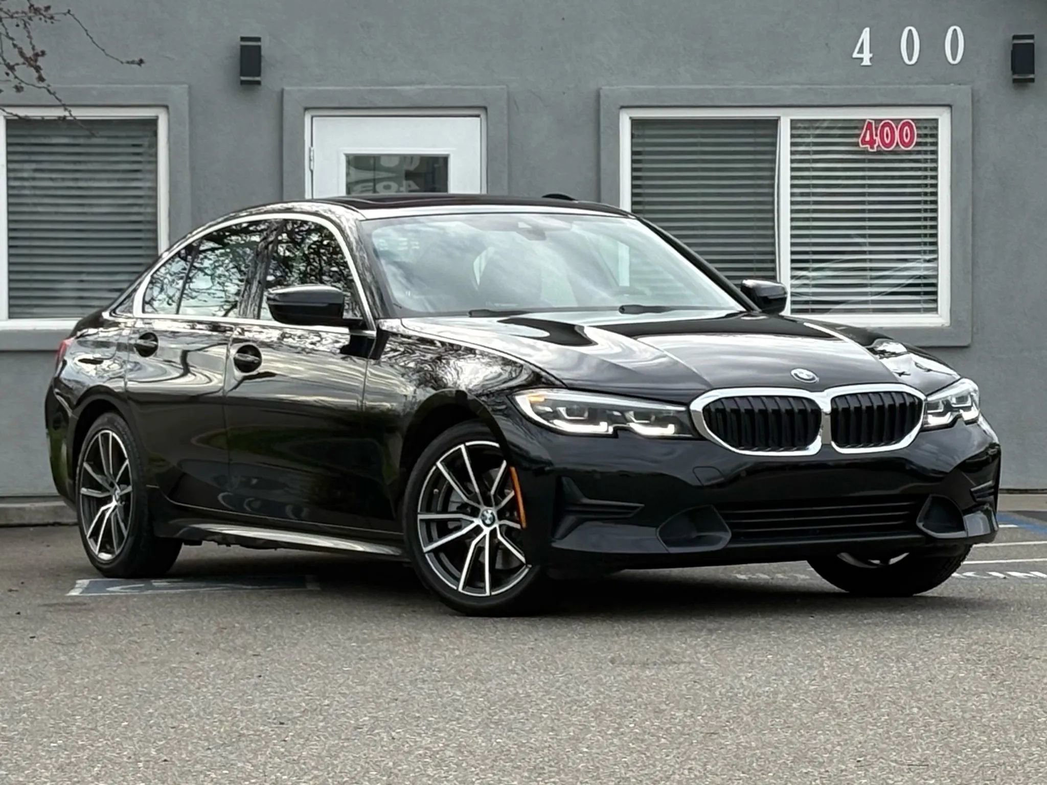 Used 2021 BMW 330e w/ Convenience Package image 3