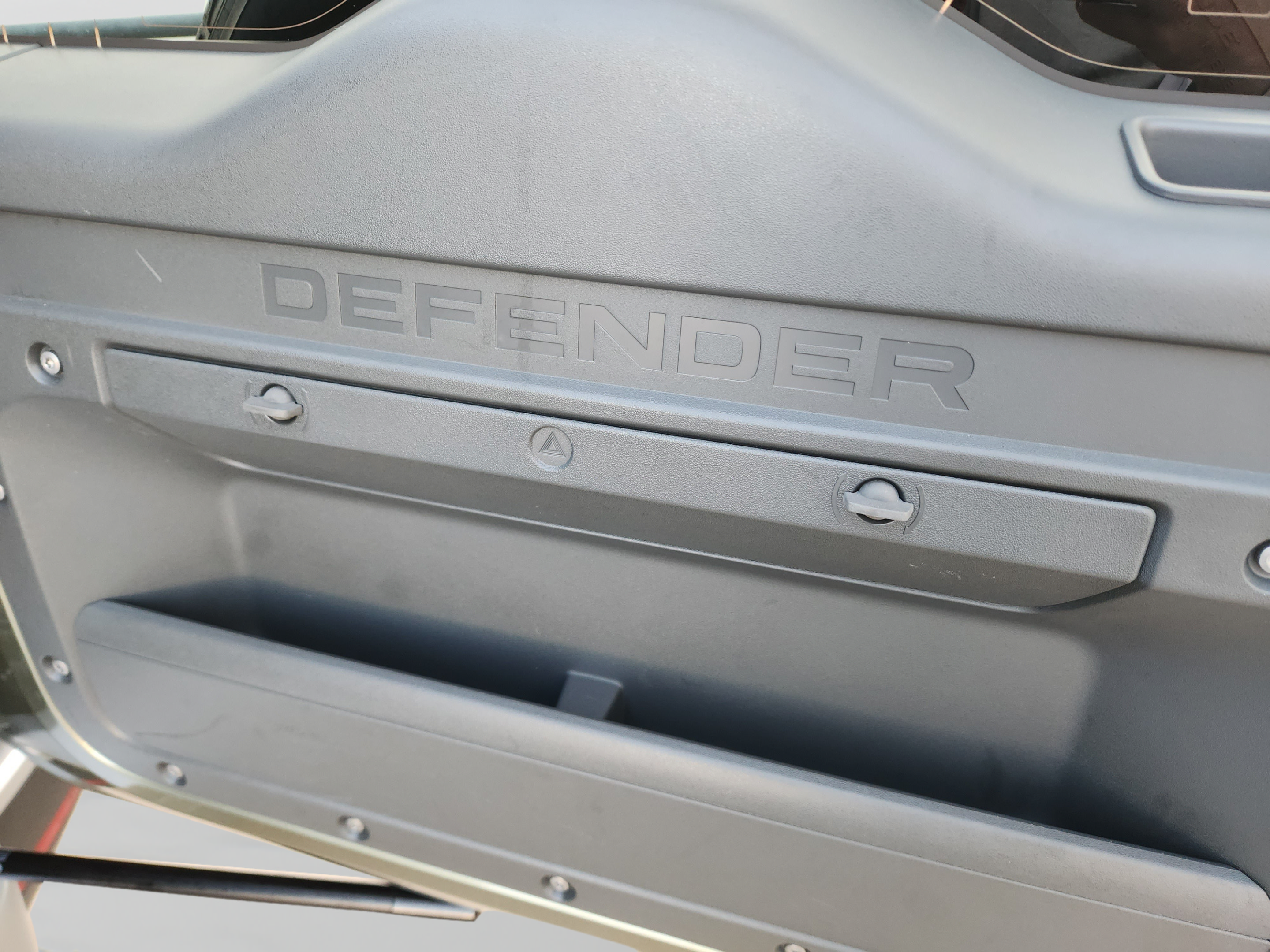 Certified 2023 Land Rover Defender 110 S AWD/4WD image 30
