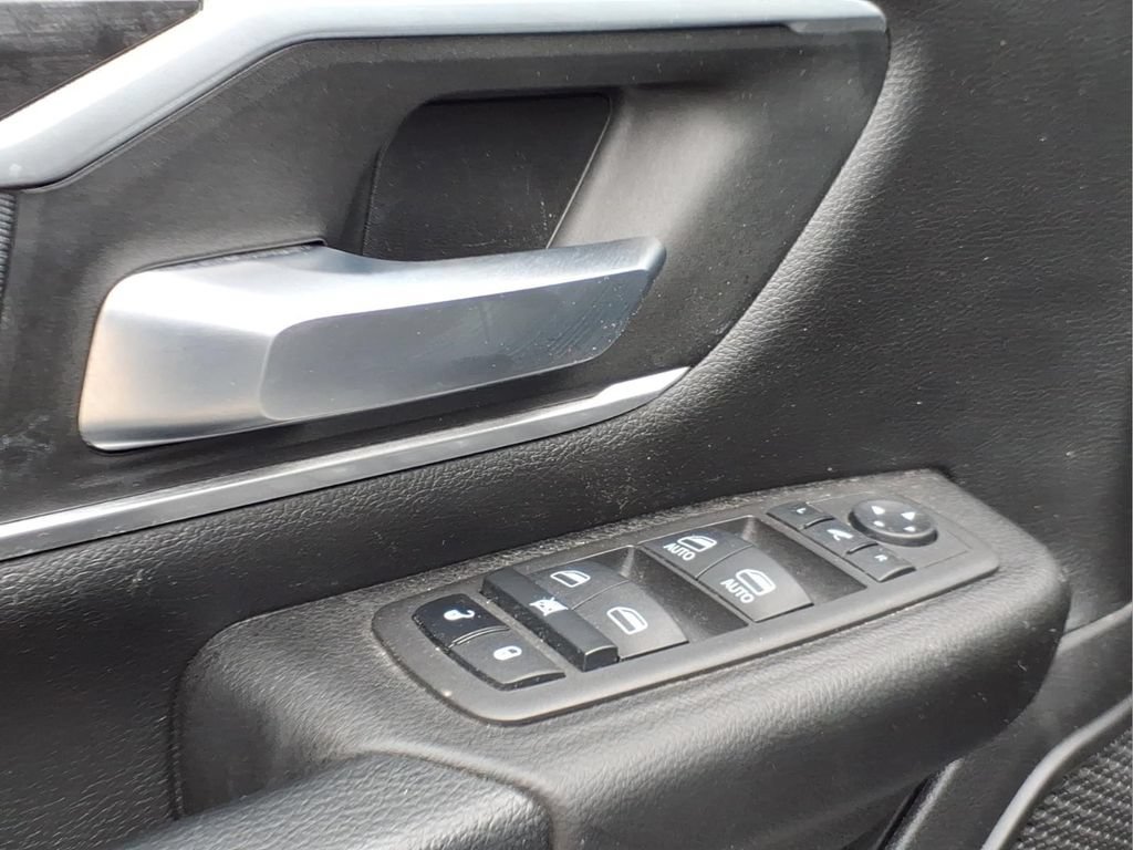 Used 2022 RAM 1500 Big Horn AWD/4WD image 15
