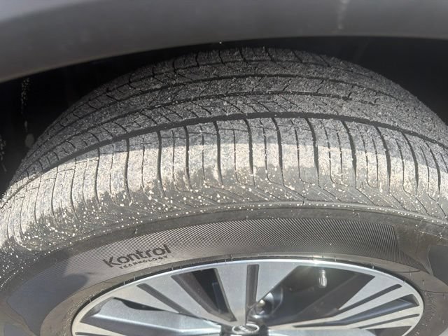 Used 2023 Nissan Rogue SV AWD/4WD image 4