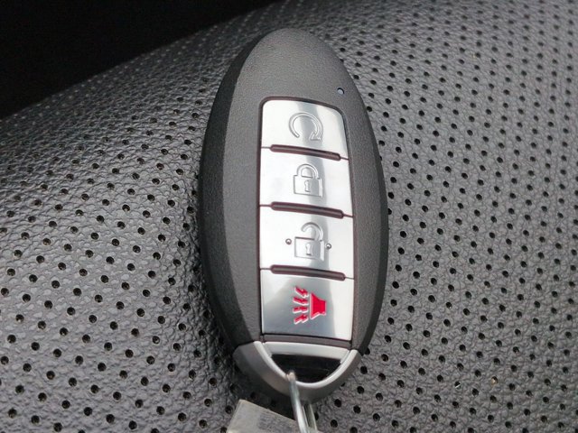 Used 2022 Nissan Rogue Sport SL AWD/4WD image 29