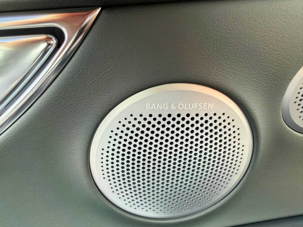 Used 2025 Genesis GV80 3.5T e-SC image 11