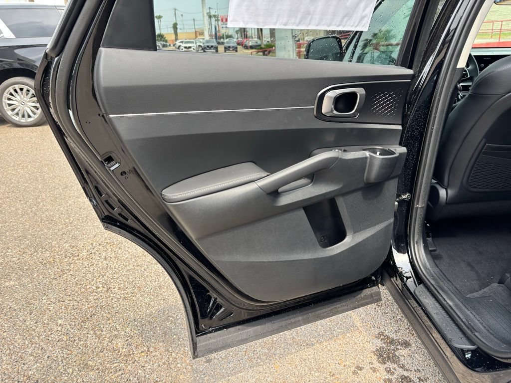 New 2025 Kia Sorento S w/ Panoramic Sunroof Package FWD image 16