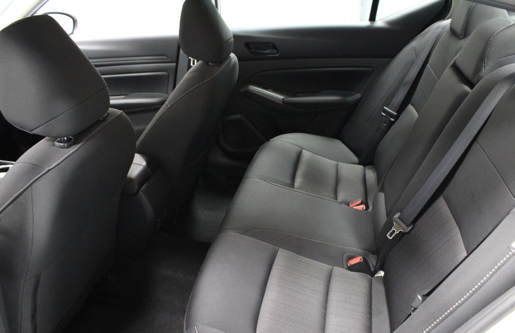 Certified 2024 Nissan Altima 2.5 SV FWD image 21