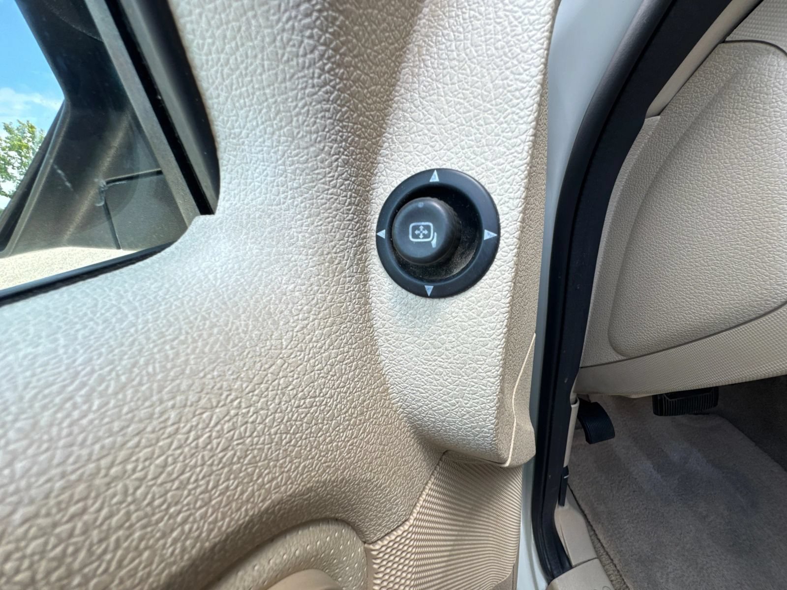 Used 2006 Ford Explorer Limited RWD image 64