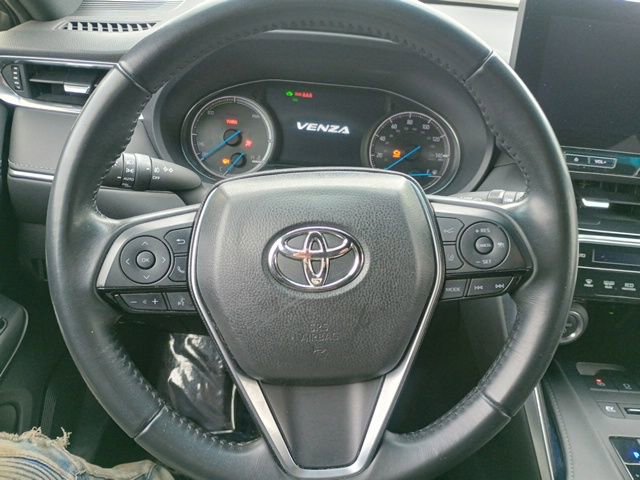 Used 2024 Toyota Venza Nightshade AWD/4WD image 27
