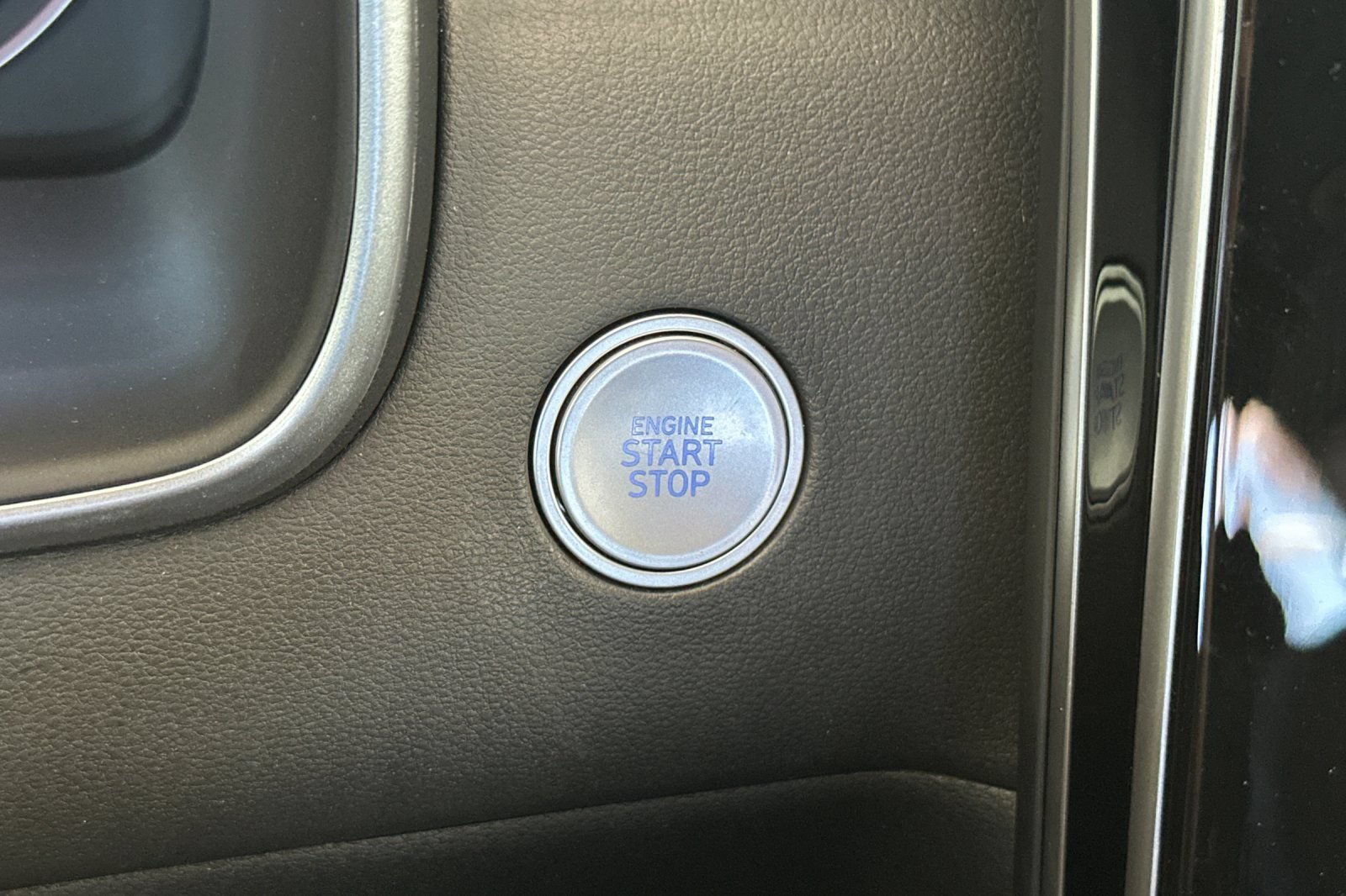 Used 2024 Hyundai Santa Cruz SEL FWD image 21