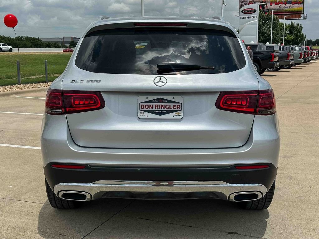 Used 2020 Mercedes-Benz GLC 300 image 4