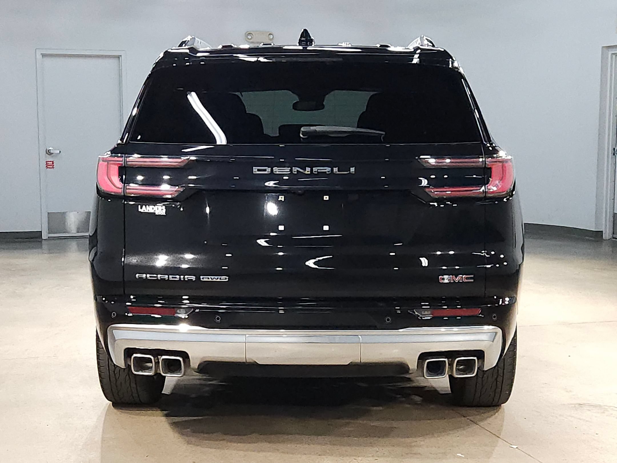 Used 2024 GMC Acadia Denali AWD/4WD image 6