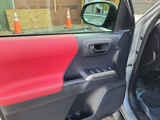 Used 2023 Toyota Tacoma SR5 w/ Technology Package image 23