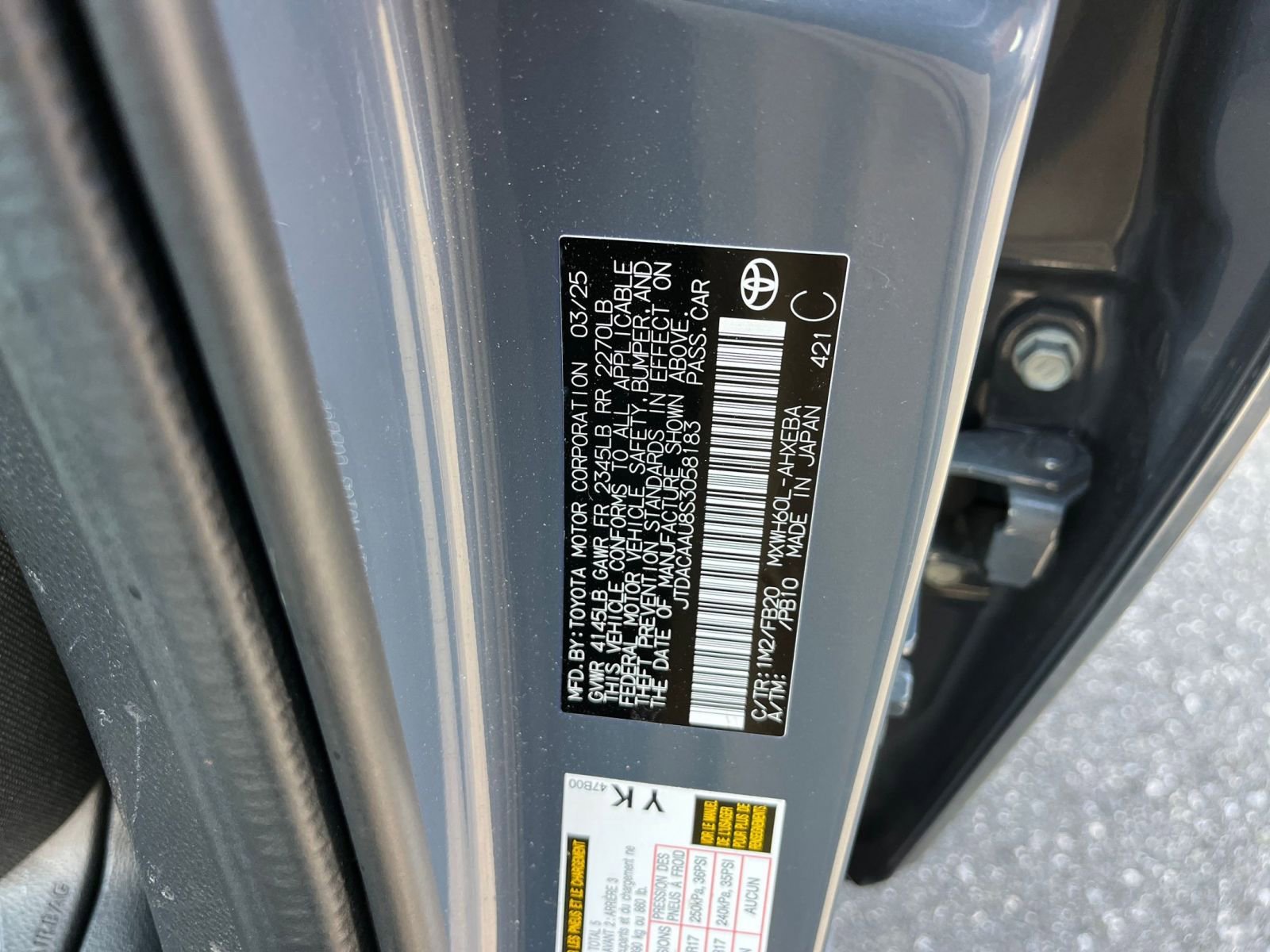 Used 2025 Toyota Prius LE image 28