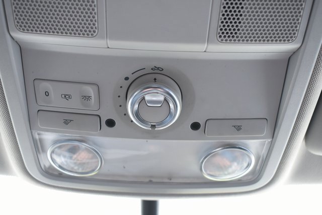 Used 2012 Volkswagen Passat TDI SE image 29