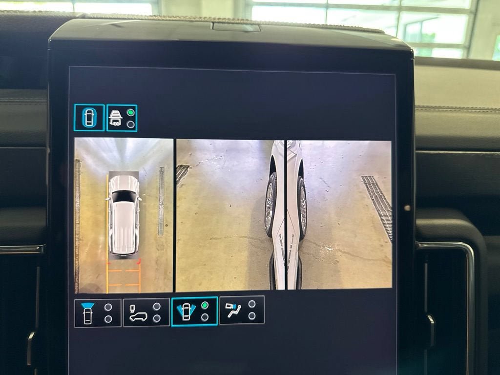 New 2026 GMC Yukon XL Denali w/ LPO, Floor Liner Package AWD/4WD image 41