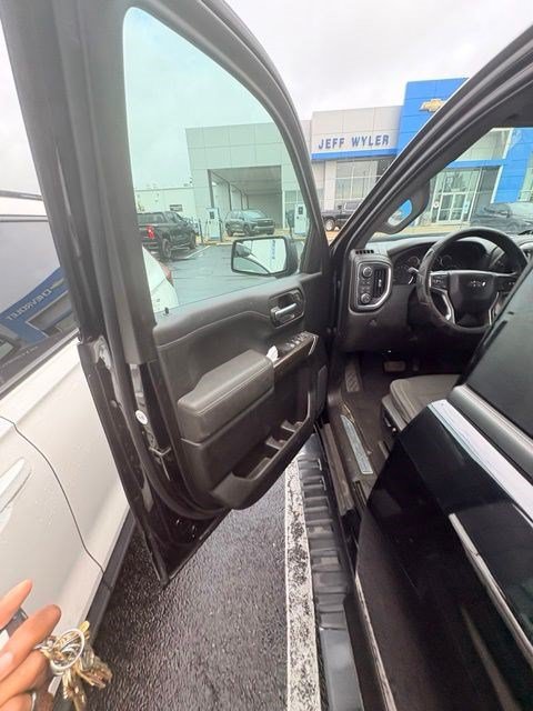 Used 2021 Chevrolet Silverado 1500 RST AWD/4WD image 12