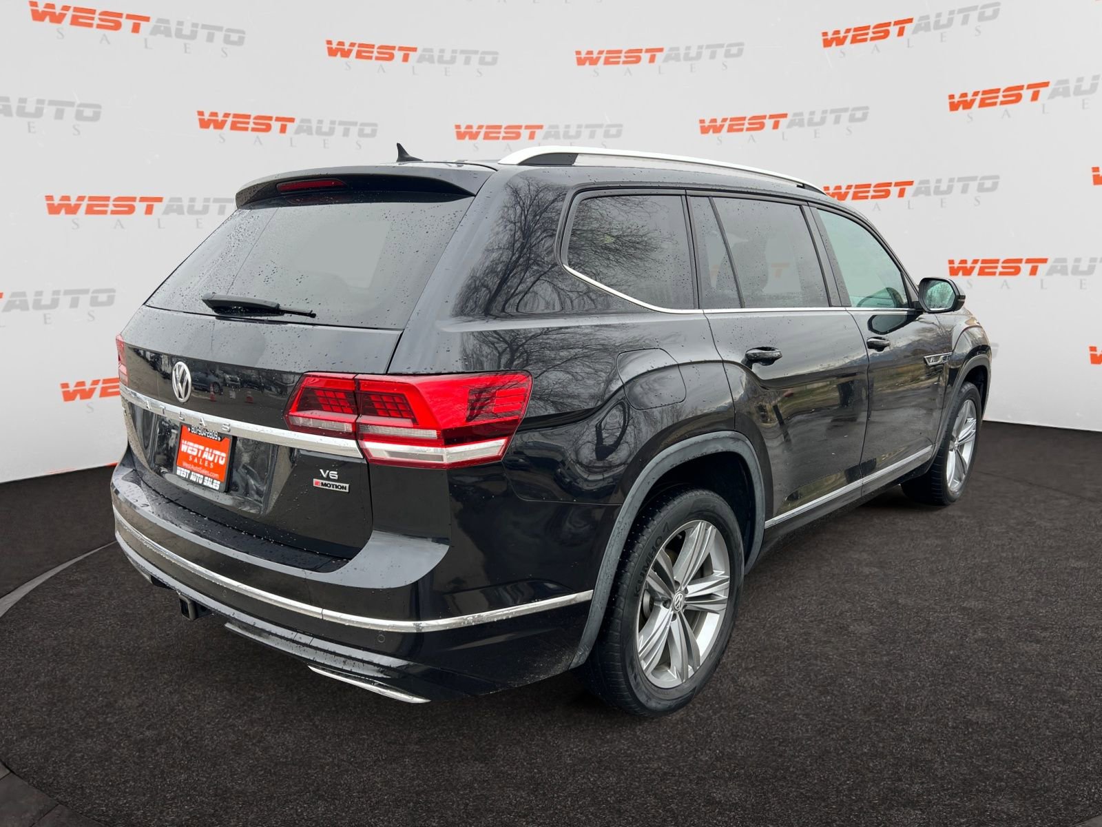 Used 2019 Volkswagen Atlas SEL R-Line image 5