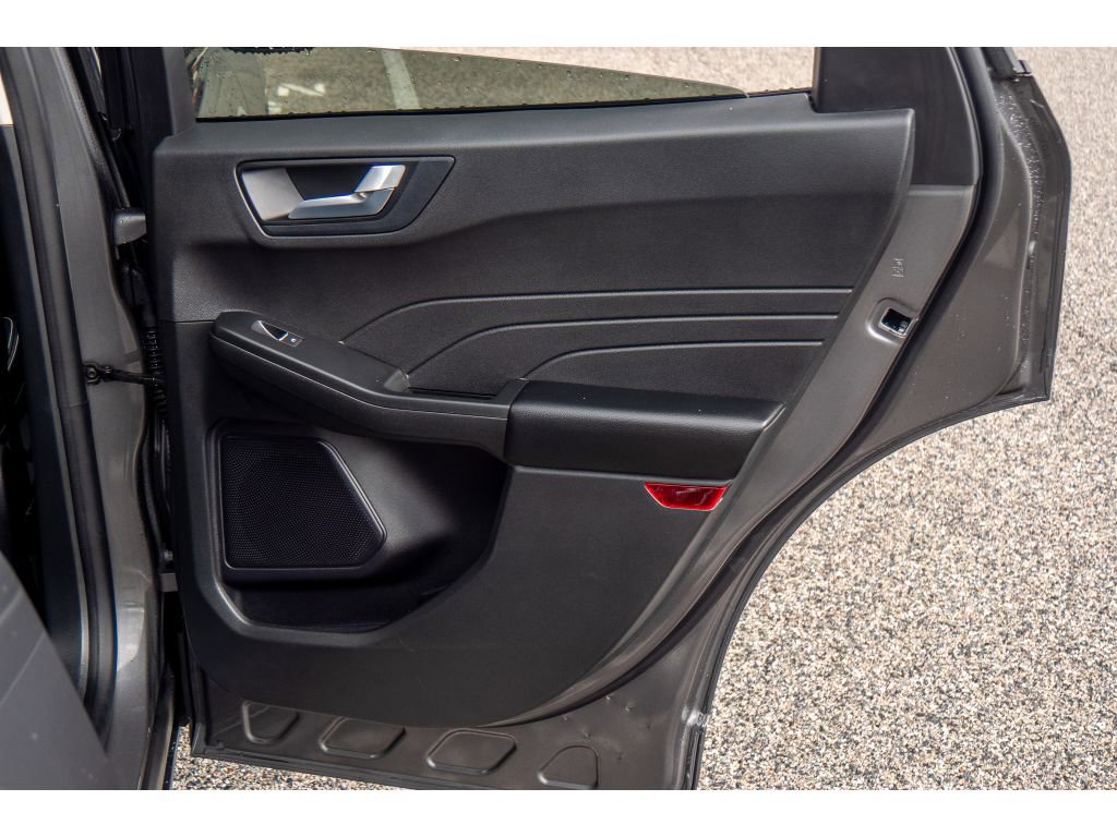 Used 2022 Ford Escape SEL image 19