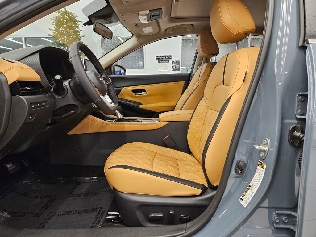 New 2025 Nissan Sentra SV w/ SV Premium Package image 14