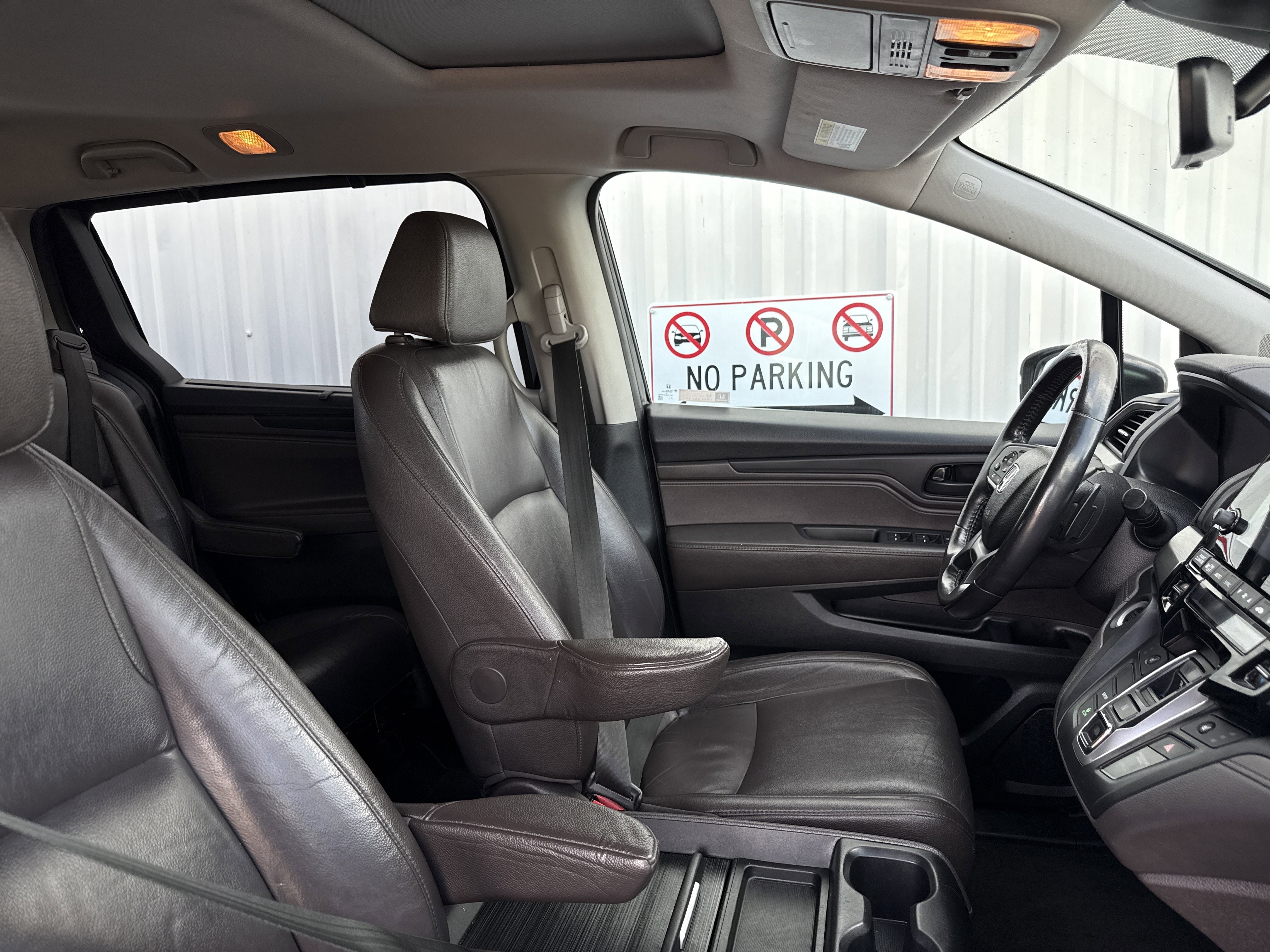 Used 2018 Honda Odyssey EX-L image 38