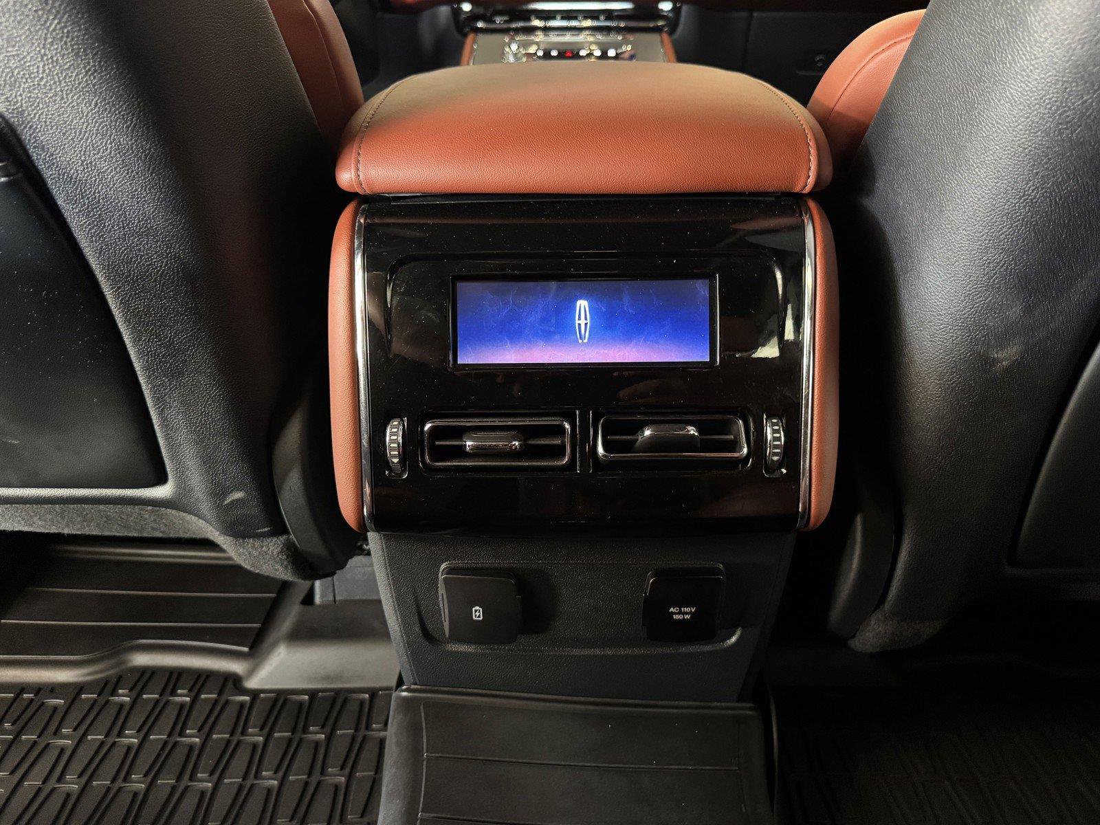 Used 2025 Lincoln Aviator Reserve w/ Equipment Group 201A AWD/4WD image 28