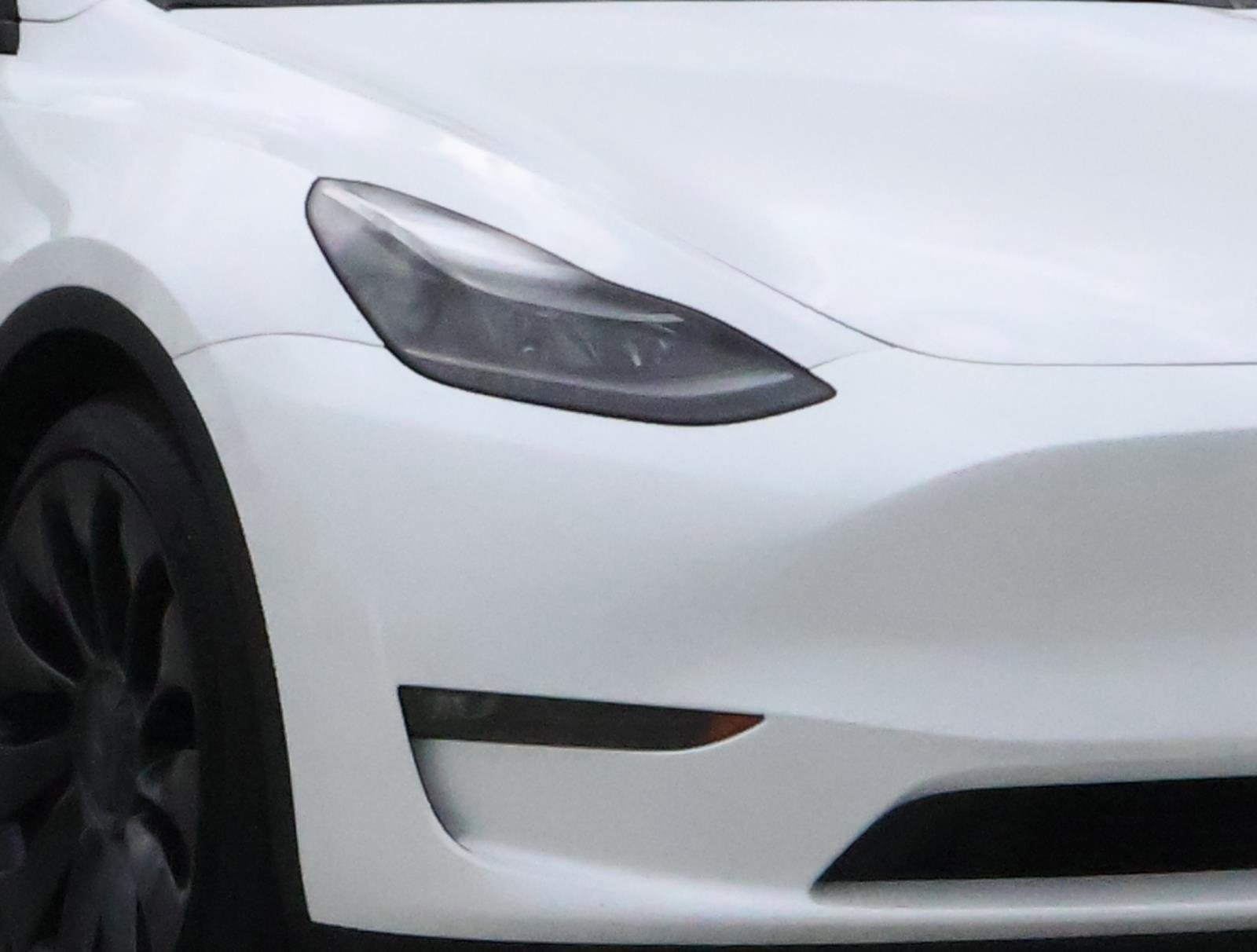 Used 2023 Tesla Model Y Performance image 9