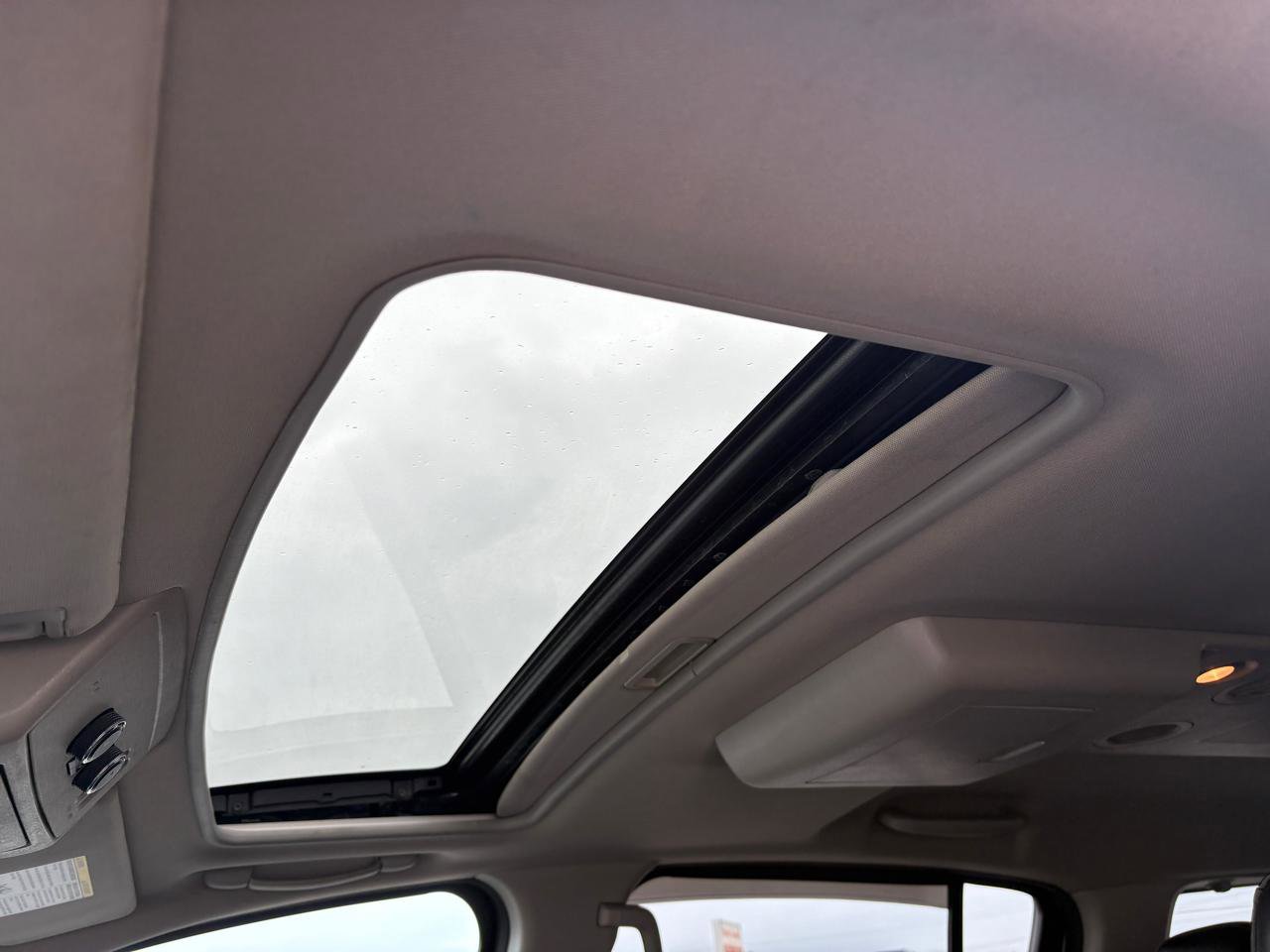 Used 2015 Nissan Armada Platinum RWD image 11