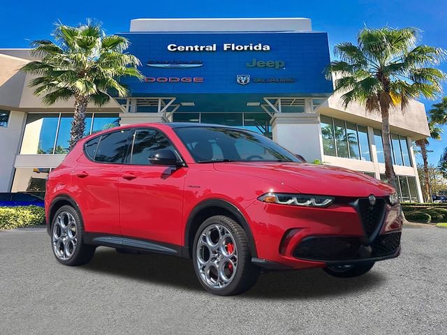 Used 2024 Alfa Romeo Tonale Veloce AWD/4WD image 2
