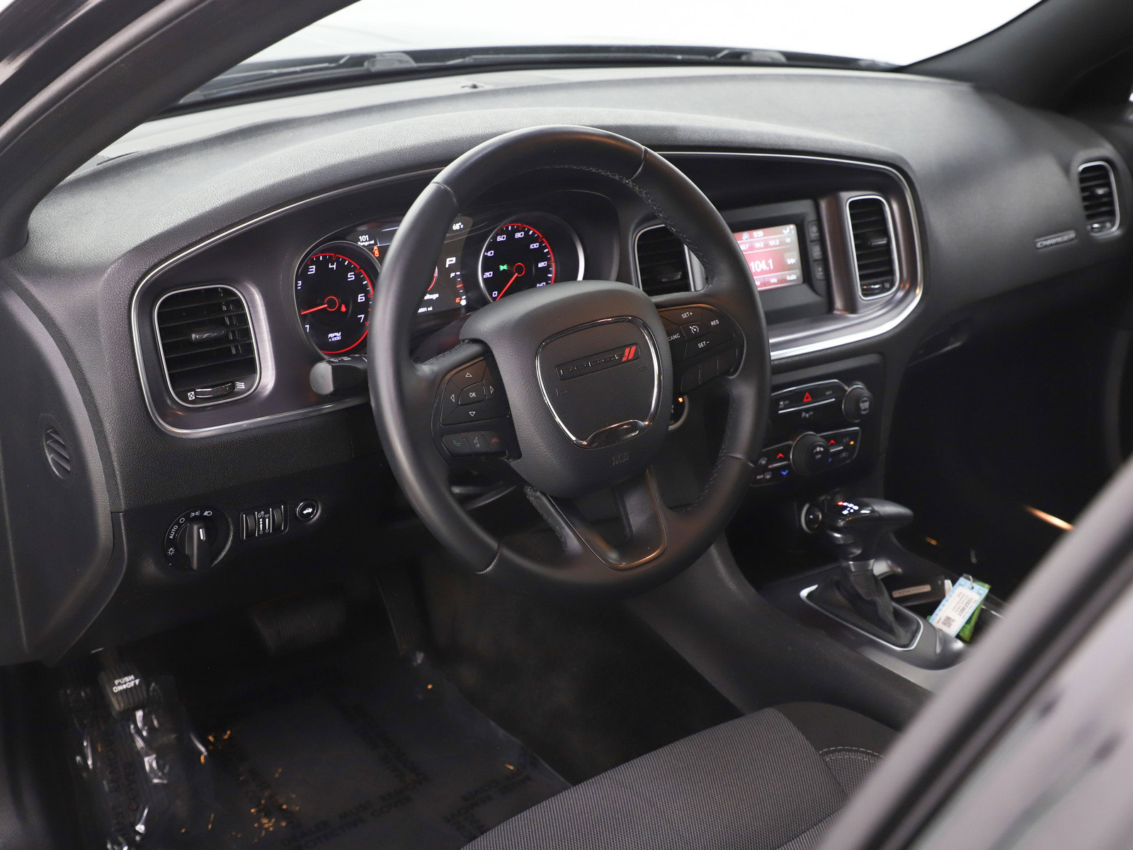 Used 2016 Dodge Charger SE w/ Popular Equipment Group image 22