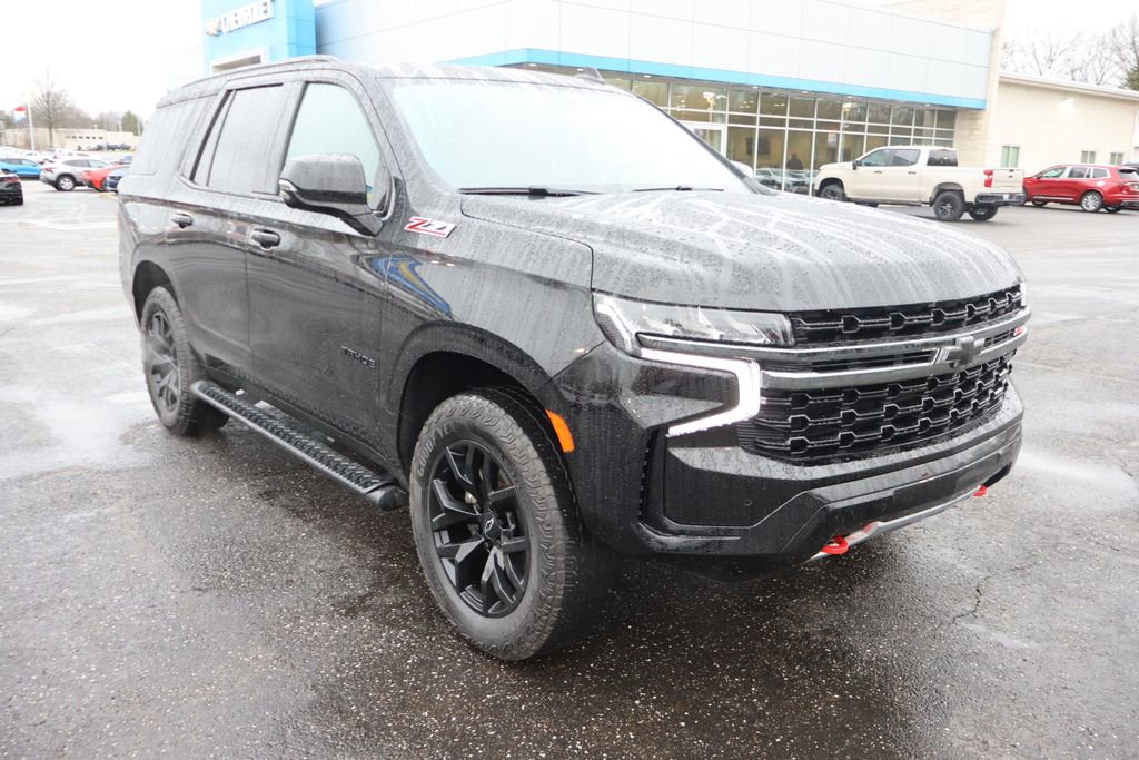 Used 2022 Chevrolet Tahoe Z71 w/ Luxury Package image 2