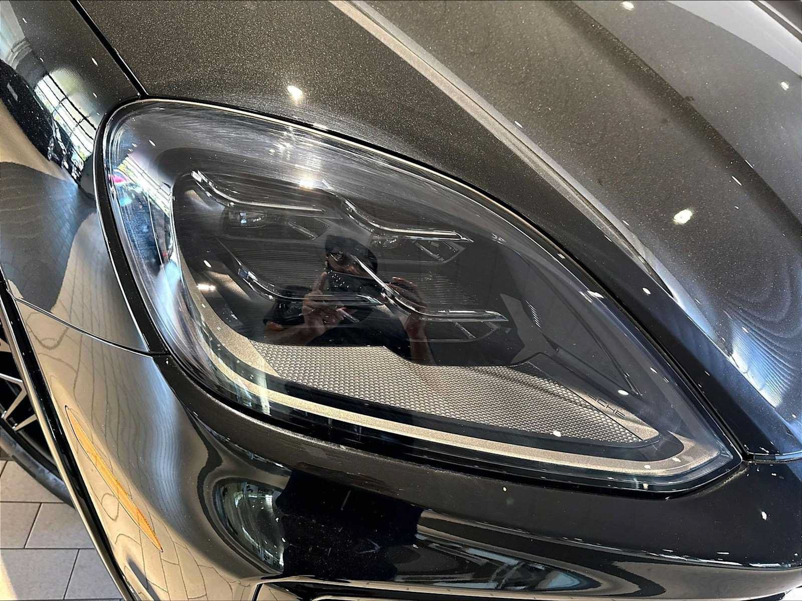 New 2026 Porsche Cayenne GTS AWD/4WD image 12