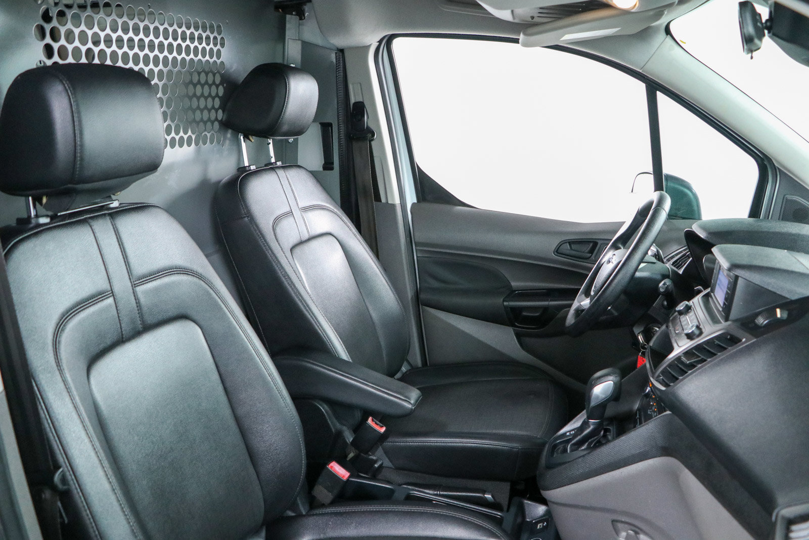 Used 2019 Ford Transit Connect XL FWD image 26