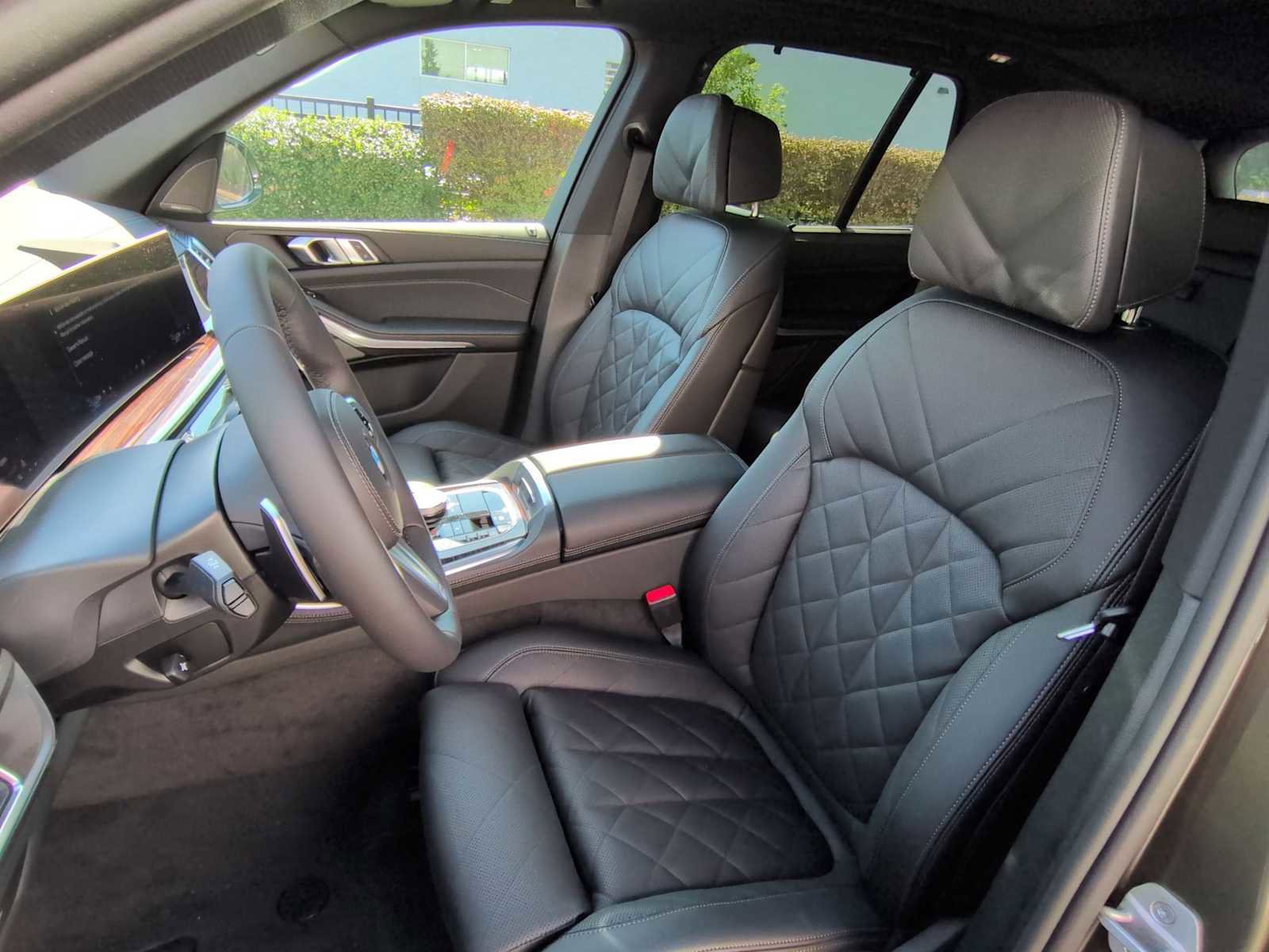 New 2026 BMW X5 xDrive40i w/ M Sport Package image 17