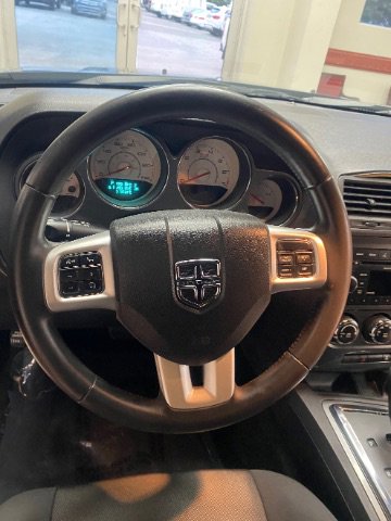 Used 2014 Dodge Challenger SXT image 16