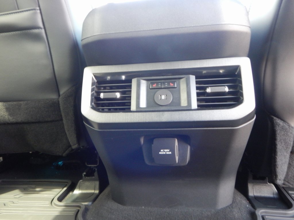 New 2025 Ford F250 Platinum image 13
