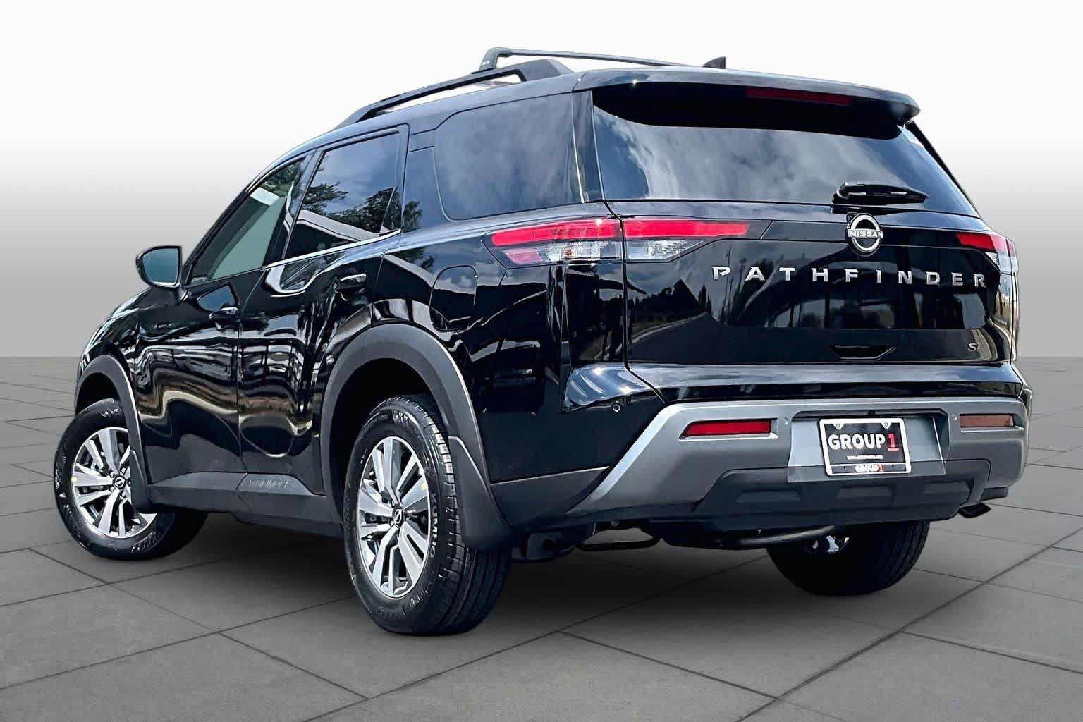 New 2026 Nissan Pathfinder SL FWD image 12