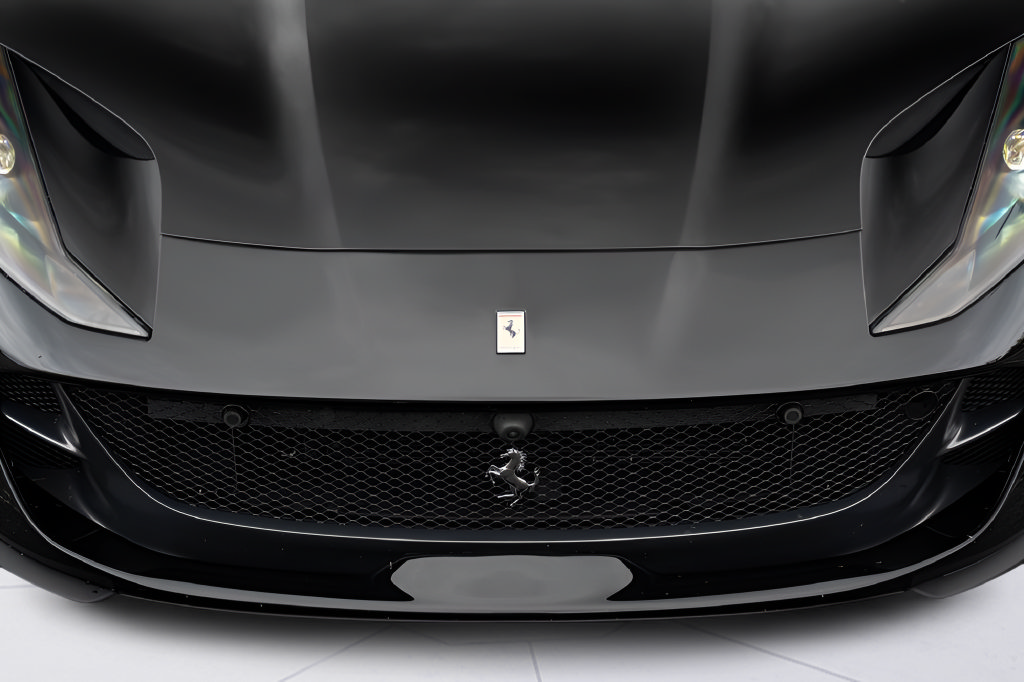 Used 2021 Ferrari 812 GTS RWD image 5
