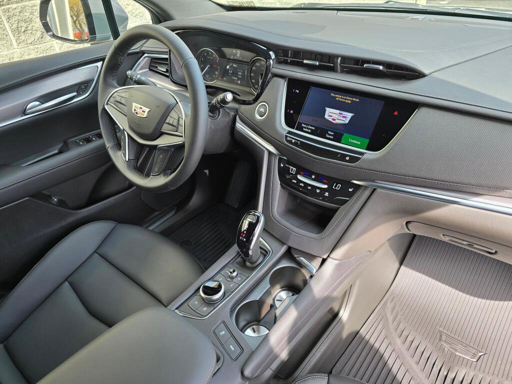 New 2026 Cadillac XT5 Luxury AWD/4WD image 18