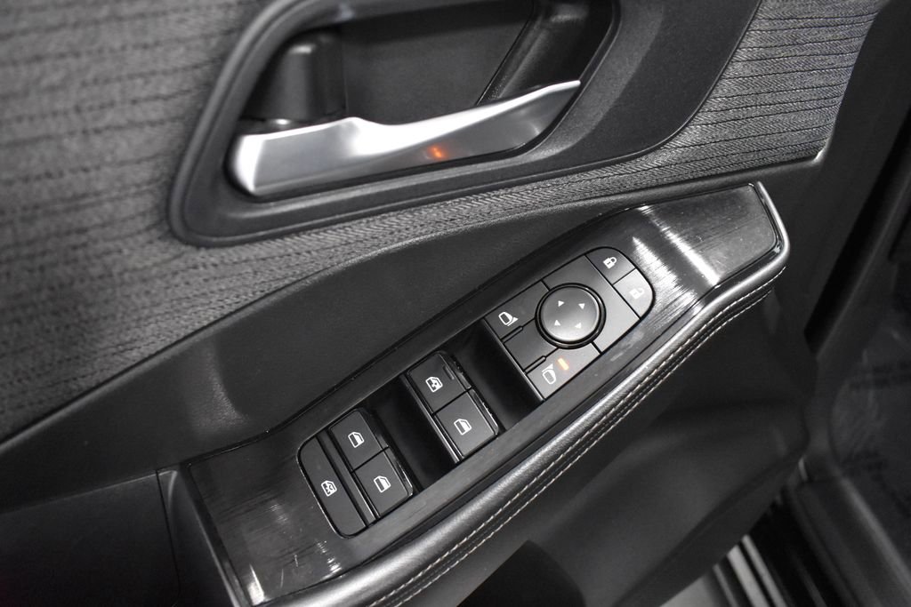 Certified 2023 Nissan Rogue SV image 15