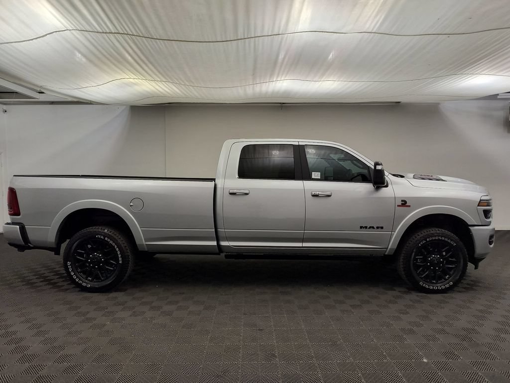 Used 2026 RAM 3500 Limited AWD/4WD image 8