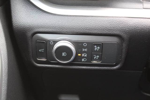 Used 2020 Ford Explorer XLT w/ Equipment Group 202A RWD image 27
