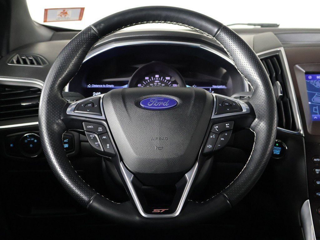 Used 2020 Ford Edge ST w/ Cold Weather Package image 38